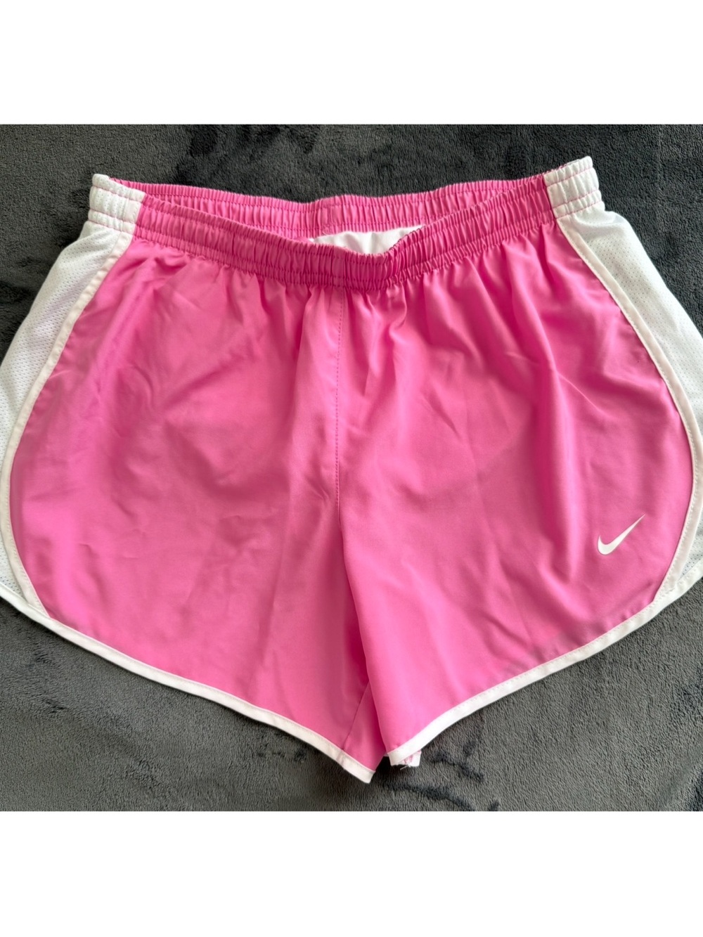 Nike Girls dri-fit size L